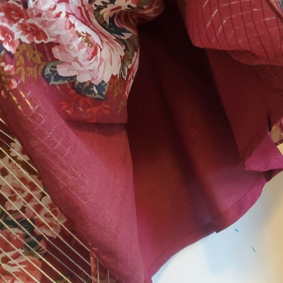 NWT stunning floral top - Picture 7 of 11